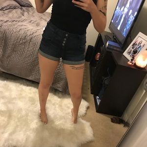 HOT TOPIC Blackheart Hi-Rise Blue shorts